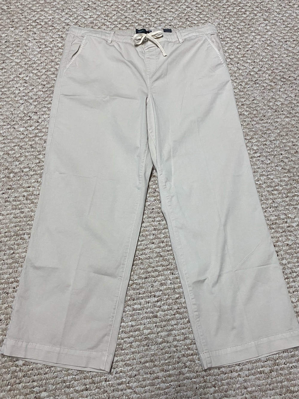 NWT TORRID WIDE LEG MID RISE LIGHTWEIGHT TIE TWILL PANTS - 2X (2R)